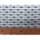 Een witte poplin katoen met zwarte doorlopende pijltjes 100% katoen 1,40 mtr. breed