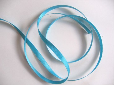 Satijnlint mintgroen dubbelzijdig van 3 mm. breed.