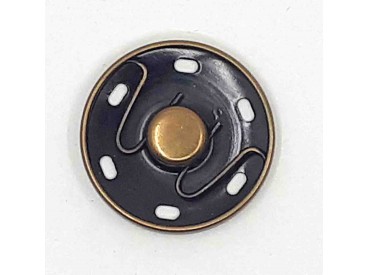 Een opnaaibare oud bronzen drukknoop met een doorsnee van 30mm.  1 Drukknoop bestaat uit 2 delen, een mannetje en een vrouwtje.