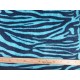 Een superzachte coral fleece met een blauwe tijgerprint  100% polyester  1,50 meter breed  240 gram p/m²