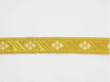 Goudkleurig sinterklaasband met een gouden ruit. Uitstekend geschikt voor Sinterklaaspakken en Zwarte Piet kleding. 15 mm. breed