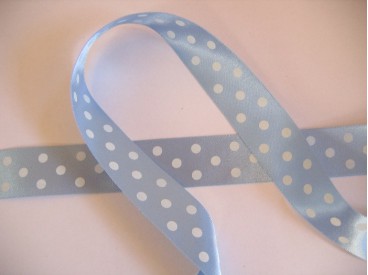 Satijnband Lichtblauw met stip 25mm