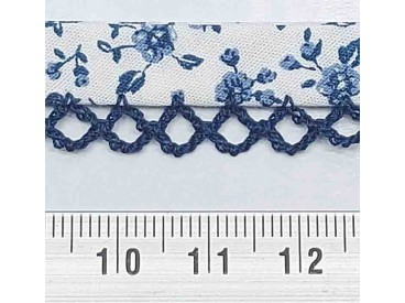 Biaisband met jeansblauwe ruche en blauwe bloem  Per rol van 25 meter