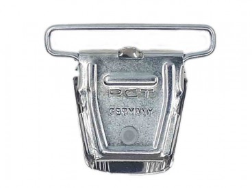 Bretelclips van  Duits fabricaat PCT  Zilverkleurig.  Er past band door van 38 mm.  Lengte 35 mm