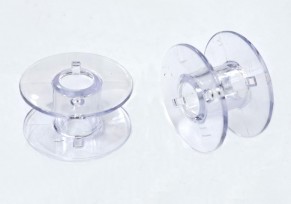 Universeel spoeltje.  Afmetingen: 20,5 x 6,2 x 10,8 mm  Geschikt voor o.a. Singer  Materiaal: plastic