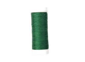 Synka naaigaren. Groen. 200 mtr. 100 % polyester allesnaaigaren.