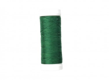 Synka naaigaren. Groen. 200 mtr. 100 % polyester allesnaaigaren.