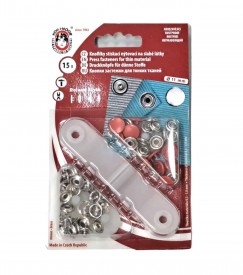 Inslag drukknoop gekleurd. Rode inslagdrukkers. 15 stuks met een doorsnee van 10.5 mm. 