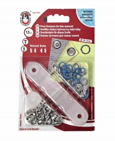 Babydrukkers. Blauwe inslag drukknoop met werktuig. Een open rondje. Doorsnee 9.7 mm. 15 stuks per pakje