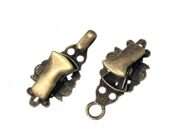 Vestsluiting oudbrons met stevige knijpers  Fantasie  Metaal  Afmetingen:  ongeveer 72 x 17 mm