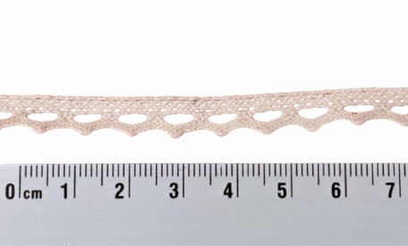 Ecru kantklos kant van 11 mm. breed  100% katoen