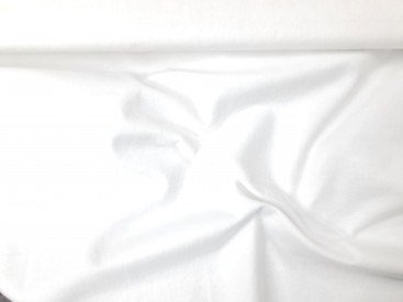 Een dikke kwaliteit witte flanel 100% katoen.  Breedte: 2,30 meter  200 gram p/m²  Eerst wassen op 30 graden. Voor meer volume