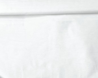 Een dikke kwaliteit witte flanel 100% katoen.  Breedte: 2,30 meter  200 gram p/m²  Eerst wassen op 30 graden. Voor meer volume