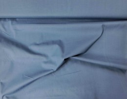 Batist stof effen jeansblauw.100 % katoen  70 gram/m2  140-150 cm breed