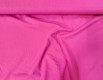 Batist stof effen fuchsia. 100 % katoen  70 gram/m2  140-150 cm breed