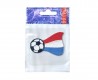 Opstrijkbare applicatie van ongeveer 6 x 4,5 cm  De voetbal is ongeveer 27 mm in doorsnee  Vaandel Nederlandse vlag en voetbal