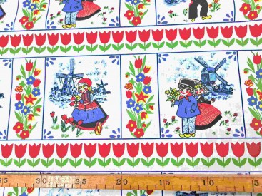 Delfts blauwe stof, gekleurd, met tulpen  100% katoen  1.50 mtr.br.  123 gr/m²
