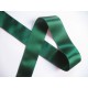 Donkergroen satijnlint dubbelzijdig van 40 mm. breed.