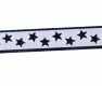 Sierband met blauwe sterretjes en blauwe randen op een witte achtergrond.  Breed:  12 mm