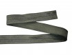 Elastisch vouwtres biaisband.  Legergroen.  20 mm breed.  Elastisch biaisband wordt gebruikt om rekbare stoffen af te werken.