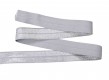 Elastisch vouwtres biaisband.  Zilvergrijs  20 mm breed  Elastisch biaisband wordt gebruikt om rekbare stoffen af te werken.