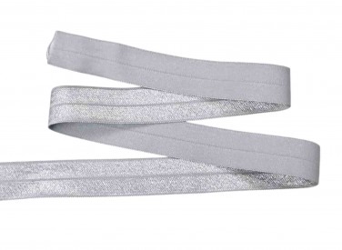 Elastisch vouwtres biaisband.  Zilvergrijs  20 mm breed  Elastisch biaisband wordt gebruikt om rekbare stoffen af te werken.