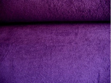 Badstof per meter € 9,95. Mooie kwaliteit paarse dubbelgeluste badstof. 90% katoen/10%PL 1.42 mtr.br.