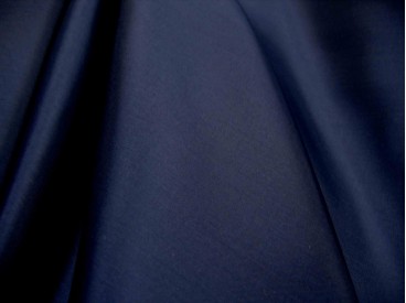 Mooie kwaliteit donkerblauwe antistatische acetaat voering  100 % Acetaat  80gr/m2  1.40 mtr.br. 