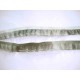 Grijs gemeleerd elastisch ruchekant met een dubbele ruche.  20 mm. breed
