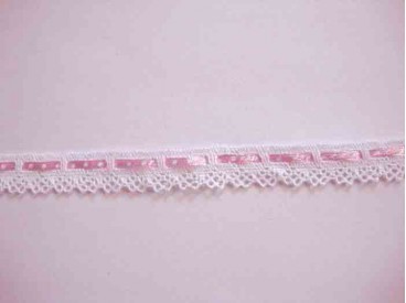 Kant met een doorheen geregen Roze stiplintje 679