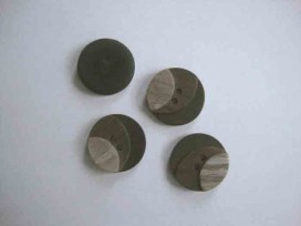 Kunststof knoop 3 kleurig Bruin 20mm. 3-20  Serie 1