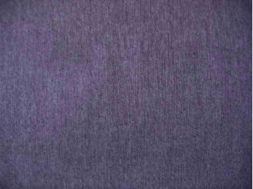 Mooie, niet al te dikke, donkerblauwe stretch jeans.  65%katoen/32%pl/2%ly  1.35 mtr breed. Na wassen 1.30 mtr breed