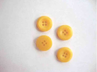 Kunststof knoop 4-gaats Geel 15mm. 489-S6