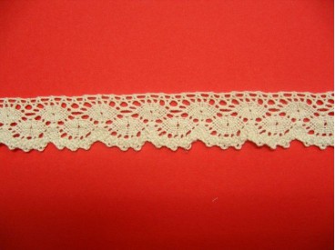 Katoen kant creme lijkt gehaakt 25mm