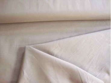 Cotton voile, een dunne, soepele grijze katoen.  100% katoen  1.40 meter breed  70gr./m2