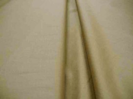 Cotton voile, een dunne, soepele licht taupe katoen.  100% katoen  1.40 meter breed  70gr./m2