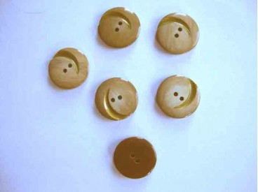 Serie knoop Zand met gouden krul 20mm. sk901