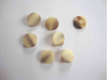 Serie knoop Creme/bruin gevlekt 18mm. sk913