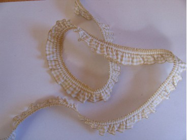 Elastisch kant boerenbont ruit zand  2cm