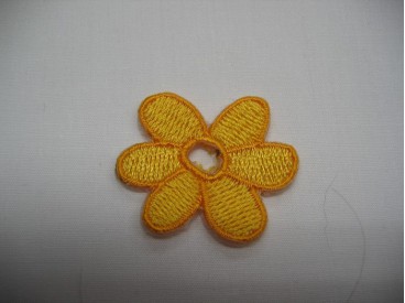 Gele bloem met open hart