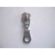 Een losse zipper, zilver nr 5 die past op de zilver metalen ritsen.