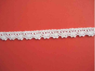 Kantklos kant Wit met golfje 10 mm. KKKR1