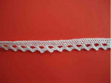 Kantklos kant Wit met zigzag 11 mm. KKKR2