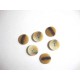 Kunststof knopen in 2 maten Offwhite/bruin. Doorsnee 22 mm. Aan beide zijden te gebruiken.