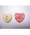 Houten knoop gekleurd Hartje 2