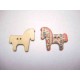 Houten knoop gekleurd Paard  P9