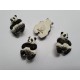 Panda knoop. Een kunststof pandaknoop. Afmeting: 27x21 mm. 